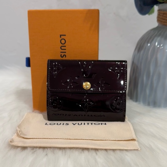 Louis Vuitton Handbags - LV Ludlow Amarante Vernis Card Holder